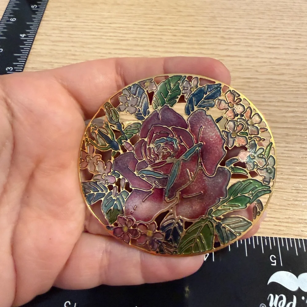 Vintage Round Gold Tone Enamel Rose Floral Openwork Brooch Pin Red Green 2.5